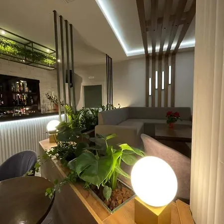 Dionisos Couette-café 4*
