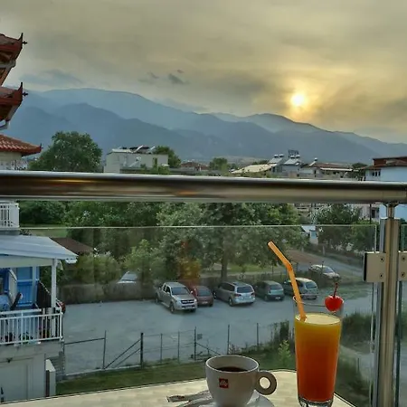 Dionisos Couette-café 4*
